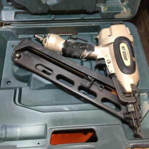 日立工機 常圧 65mm フロア釘打機 NT65M