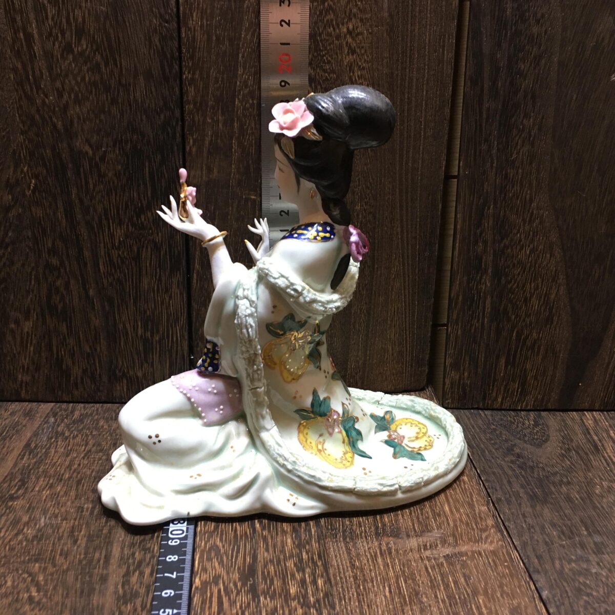 古代の美女、女の陶磁器工芸品の置物(1セット4箇) 古代の美女、女の陶磁器工芸品の置物(1セット4箇) 古代の