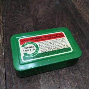 雑貨　インテリア アンティーク LICENCE CAVED(S) TIN缶
