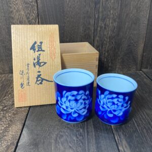 深川製磁 ルリ菊 湯呑み ペア