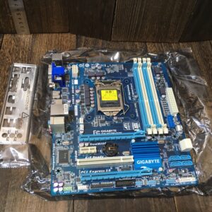 GIGABYTE GA-H77M-D3H マザーボード